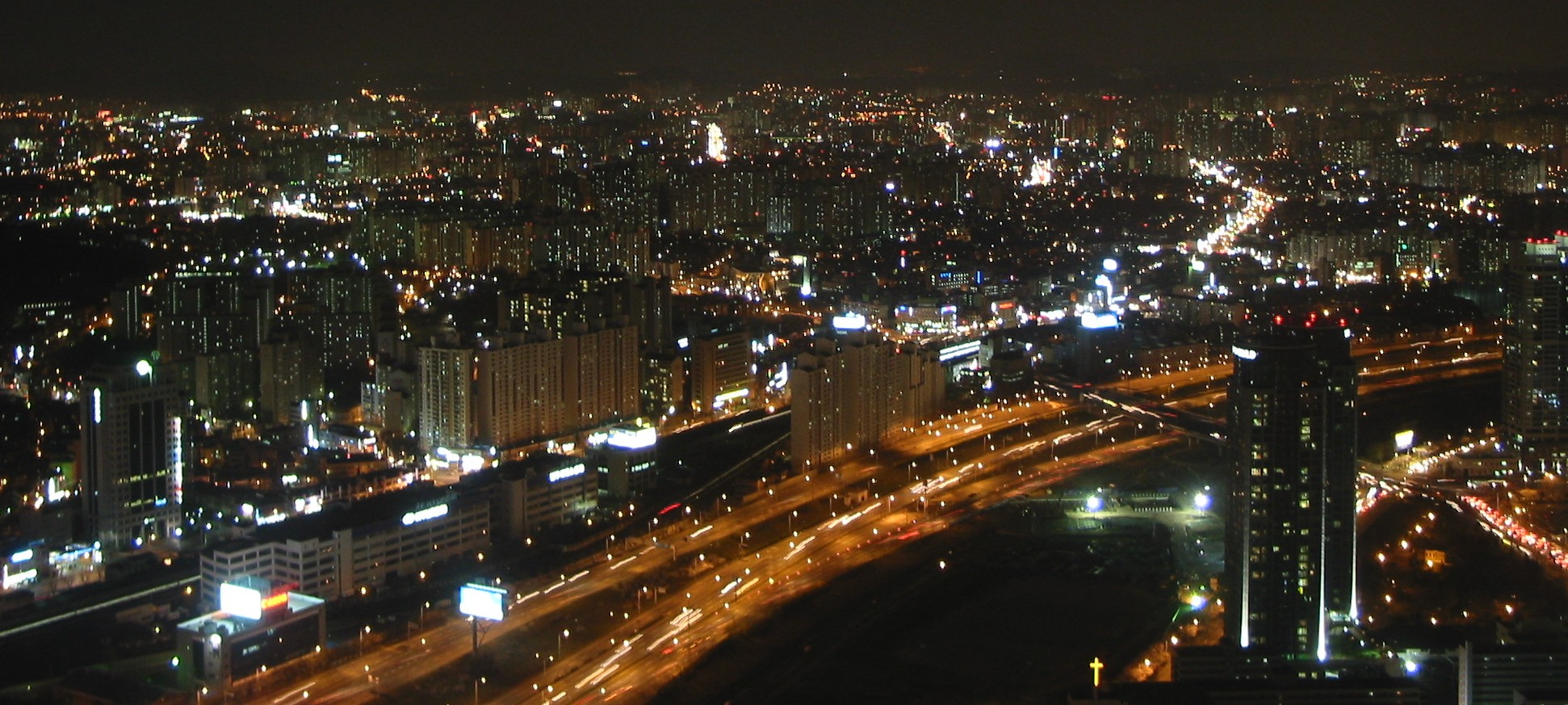 seoulbynight2.jpg